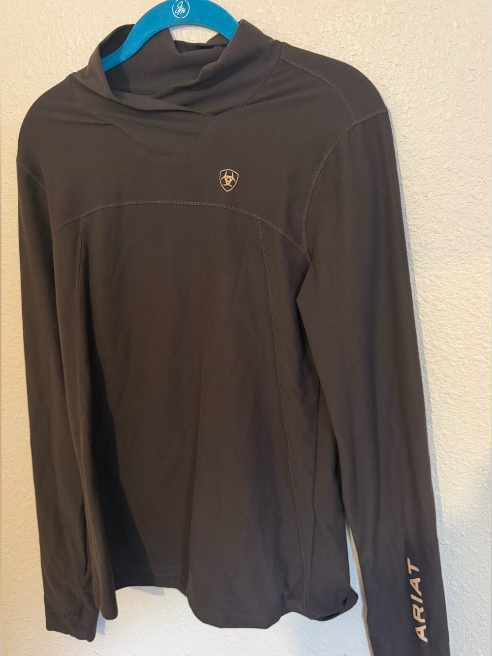 Ariat women’s Long-Sleeve brown Ariattek top
